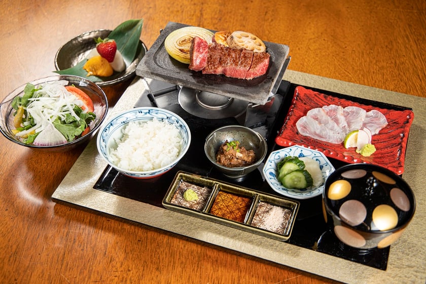 海神人の食卓 桟敷|淡路満喫御膳|お造りと淡路牛ステーキ