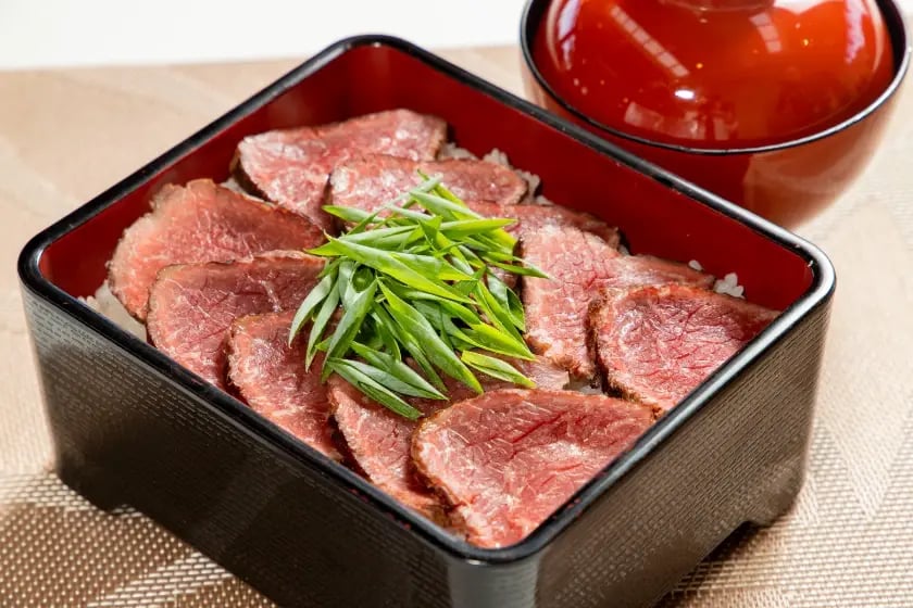 ローストビーフ丼4