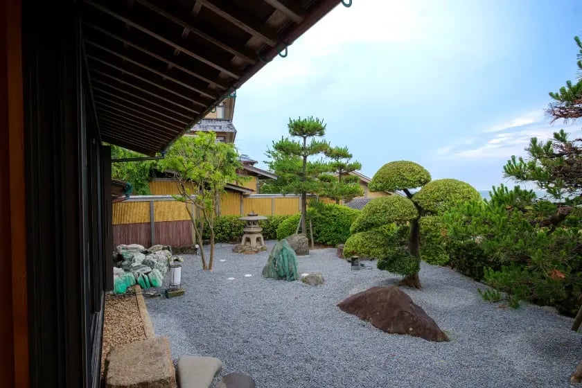 洗心和方 庭園