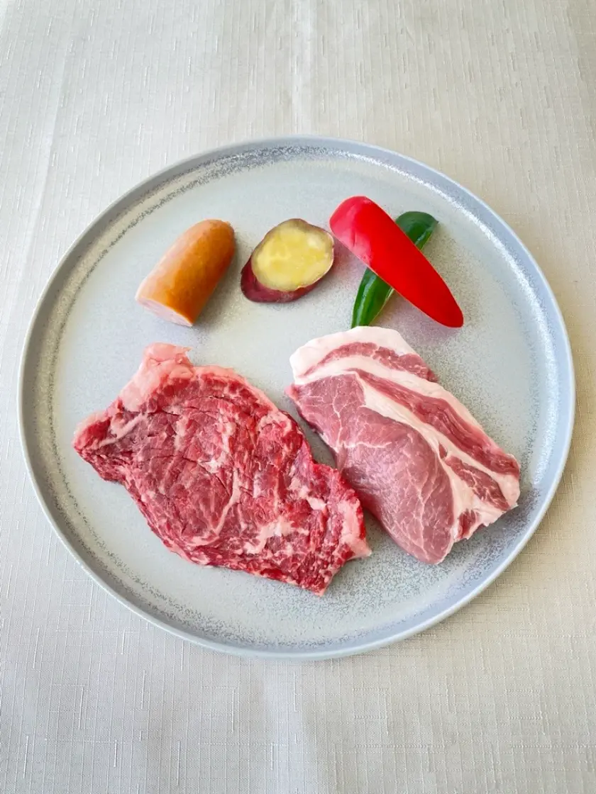 オーシャンテラス リブロースと豚.jfif