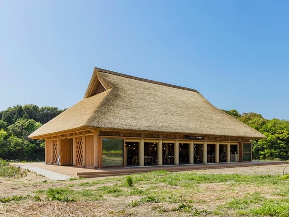 自然と融和するサスティナブル建築