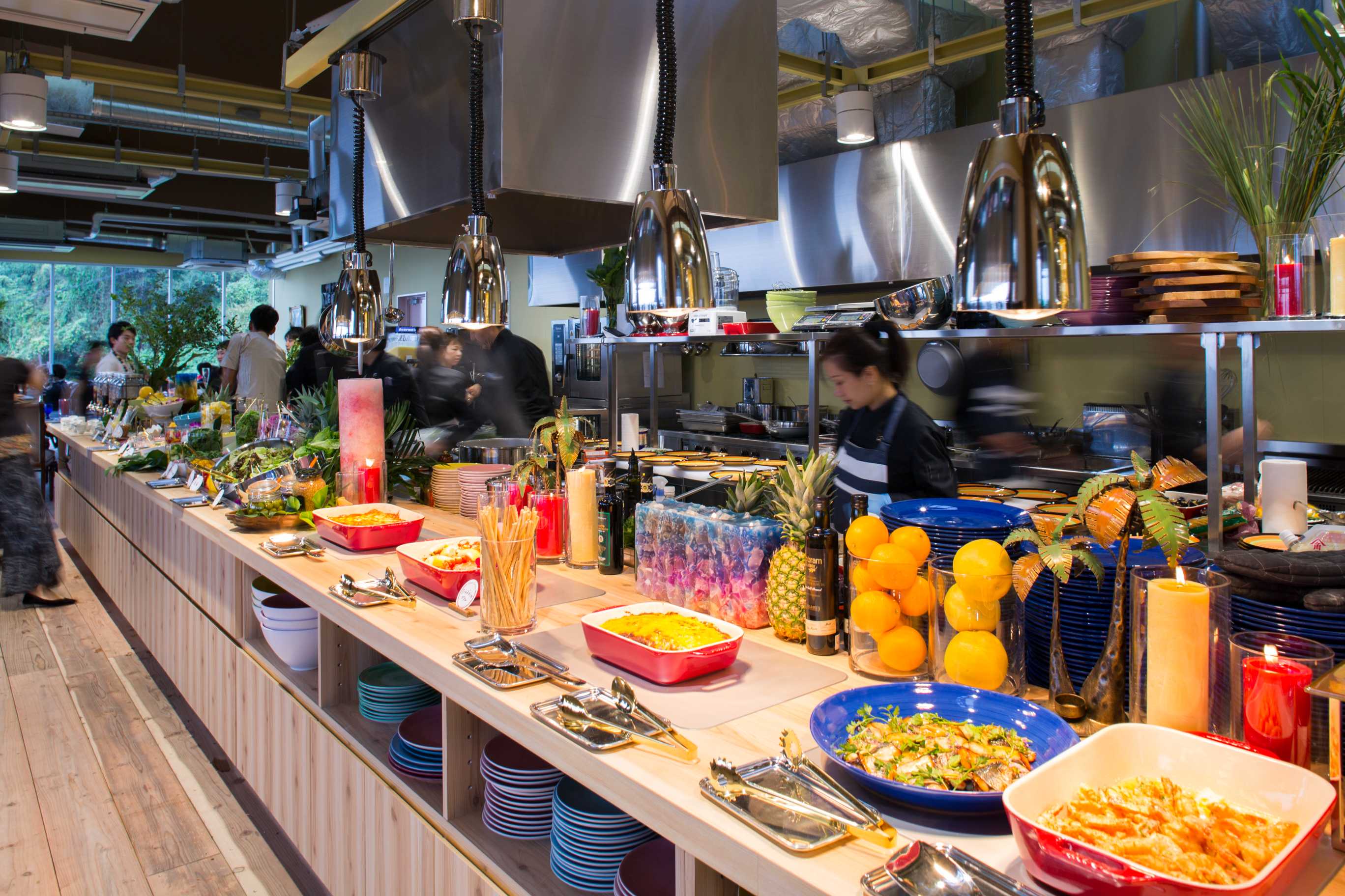 約30種類のお料理をご用意。