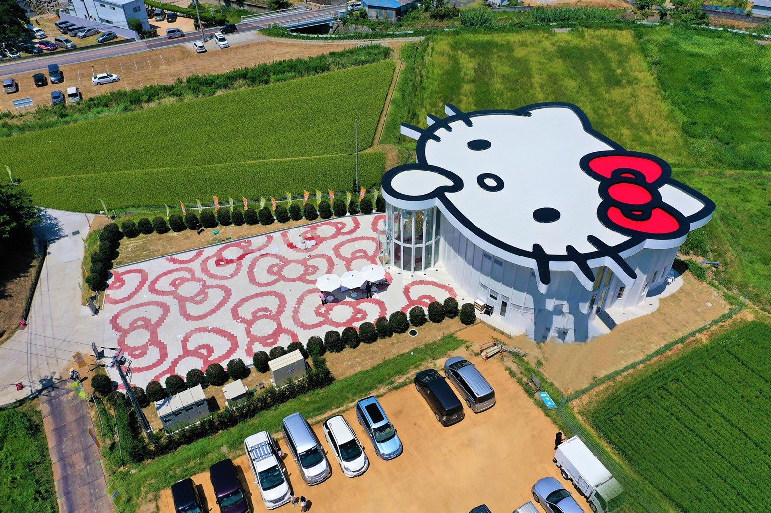 HELLO KITTY SHOW BOX外観-2